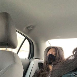 Meet your Posher, Junica